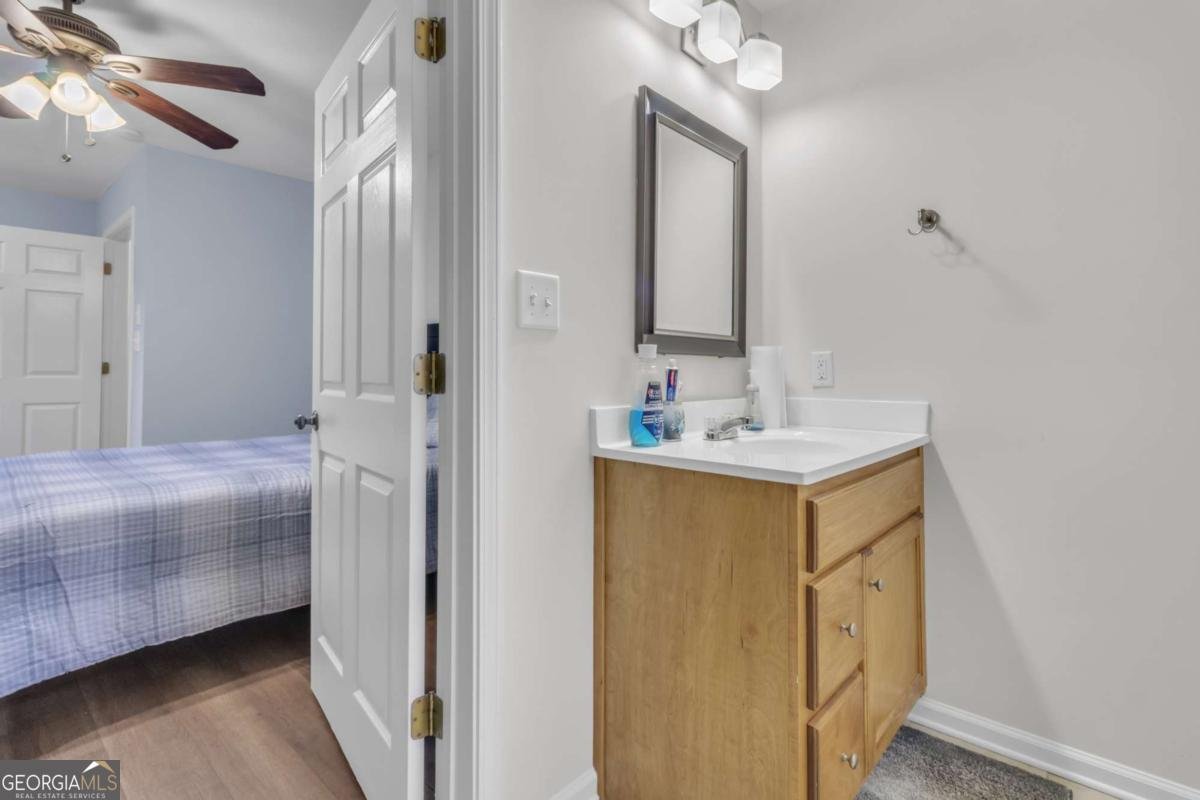 520 Herring Road Grayson - 43