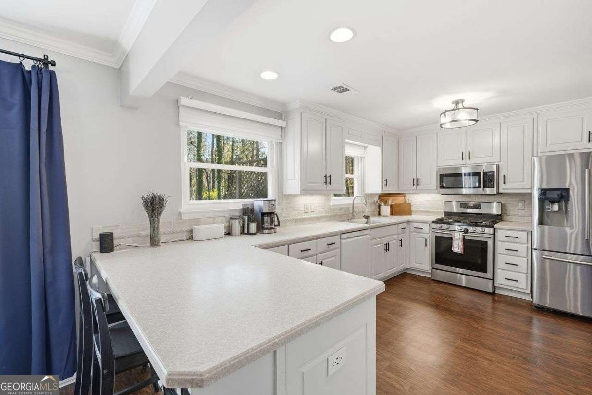 225 Barrington Drive Roswell - 10