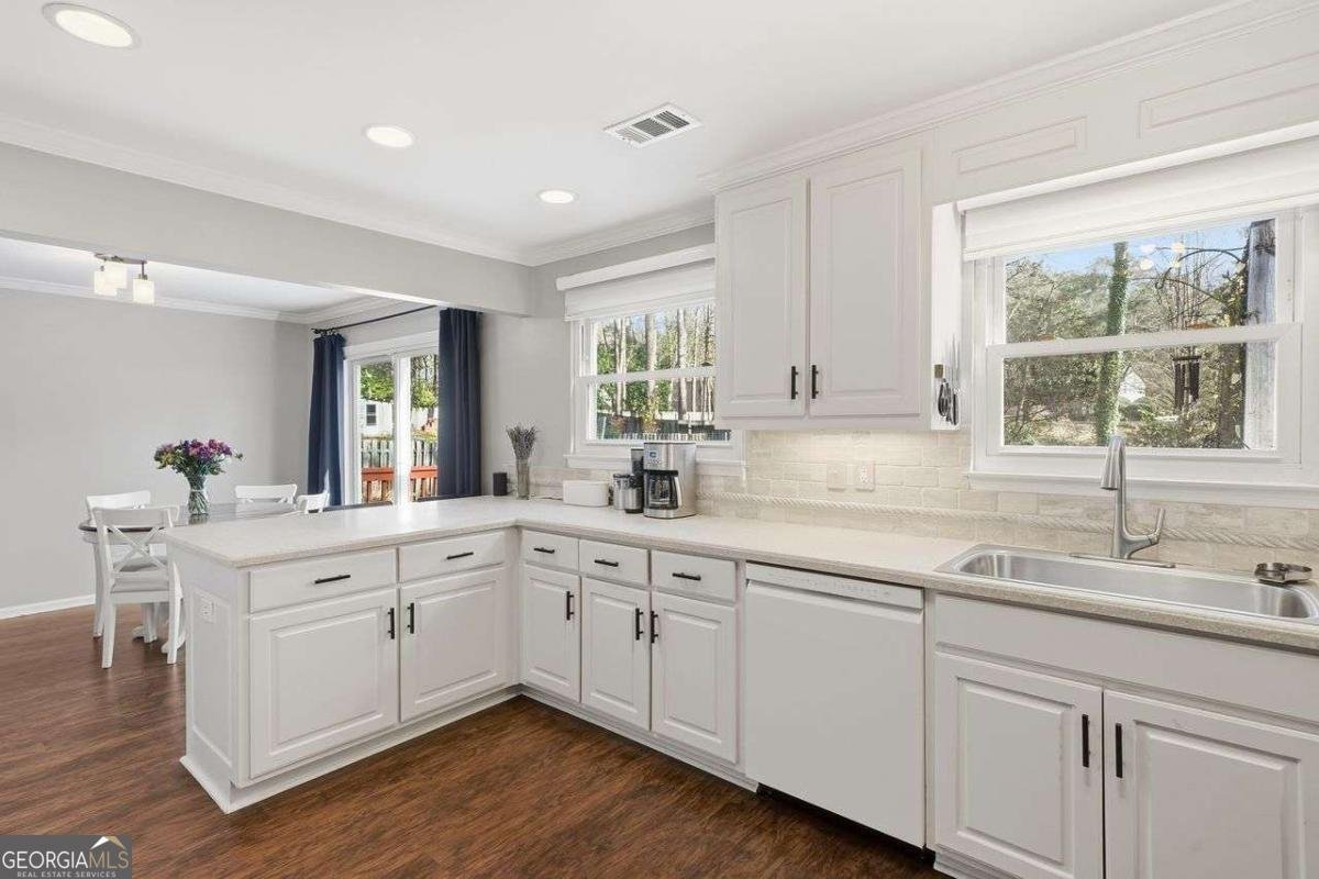 225 Barrington Drive Roswell - 13