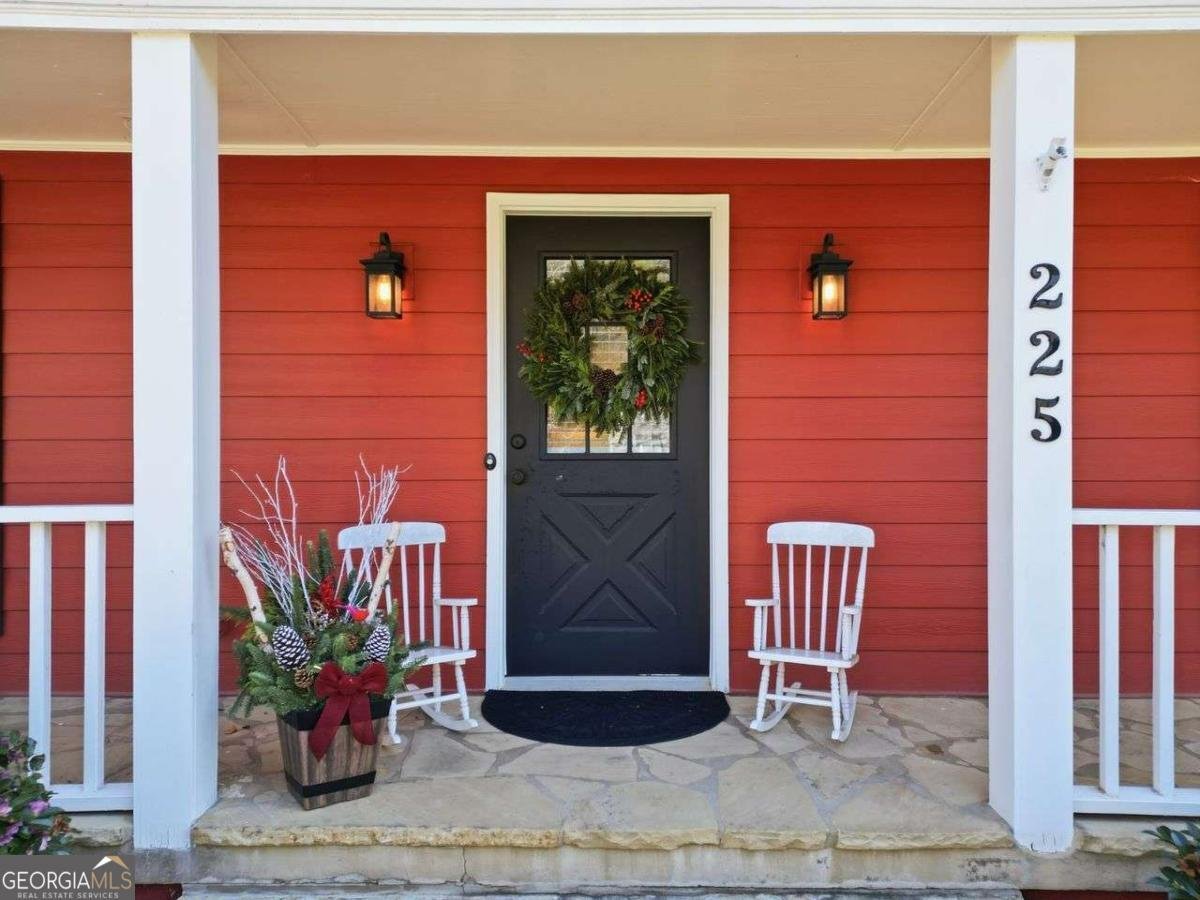 225 Barrington Drive Roswell - 3