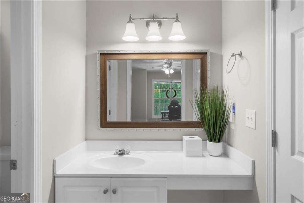 123 Streamside Drive Roswell - 33