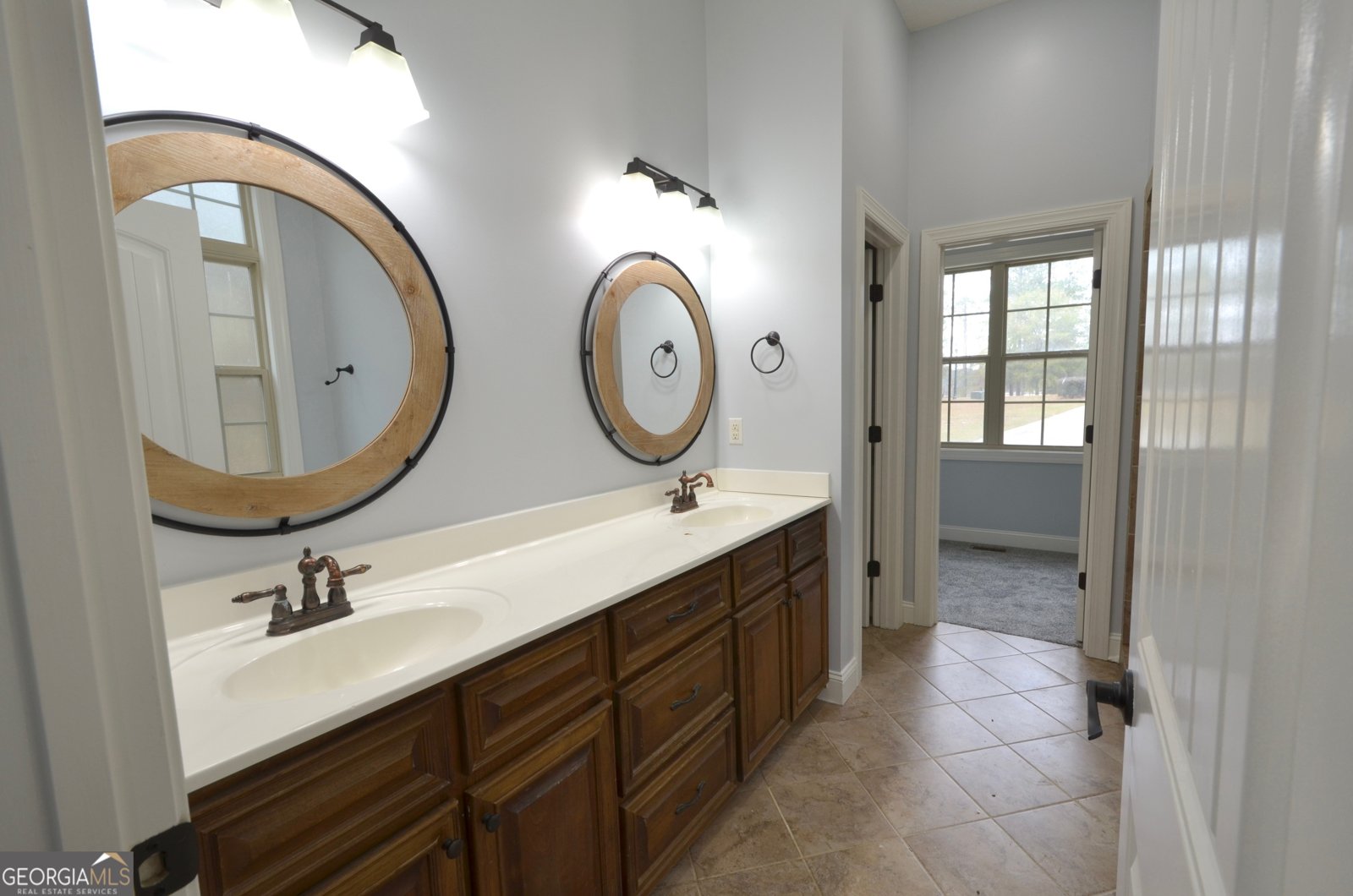 438 Highland Lakes Drive Eastman - 37