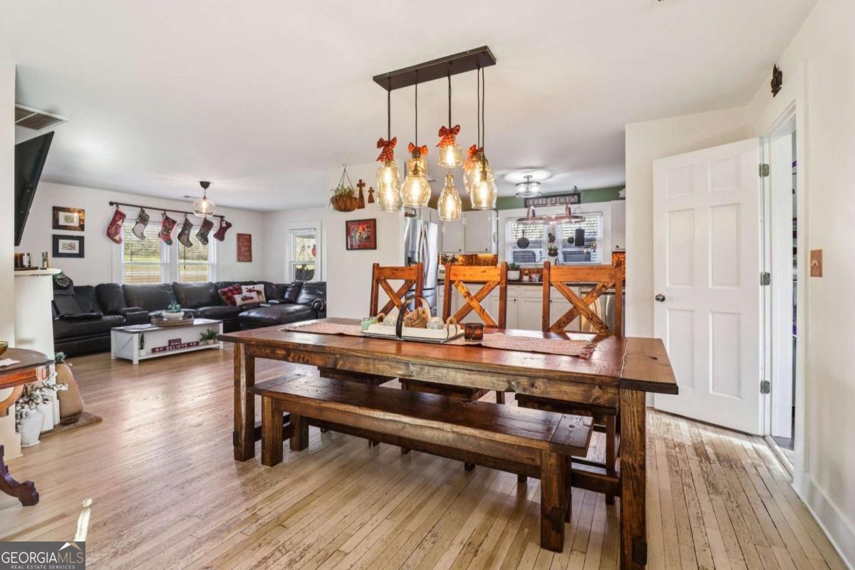 6150 Oak Grove Circle Cumming - 17