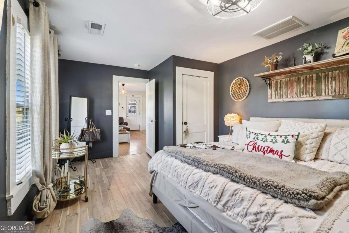 6150 Oak Grove Circle Cumming - 28