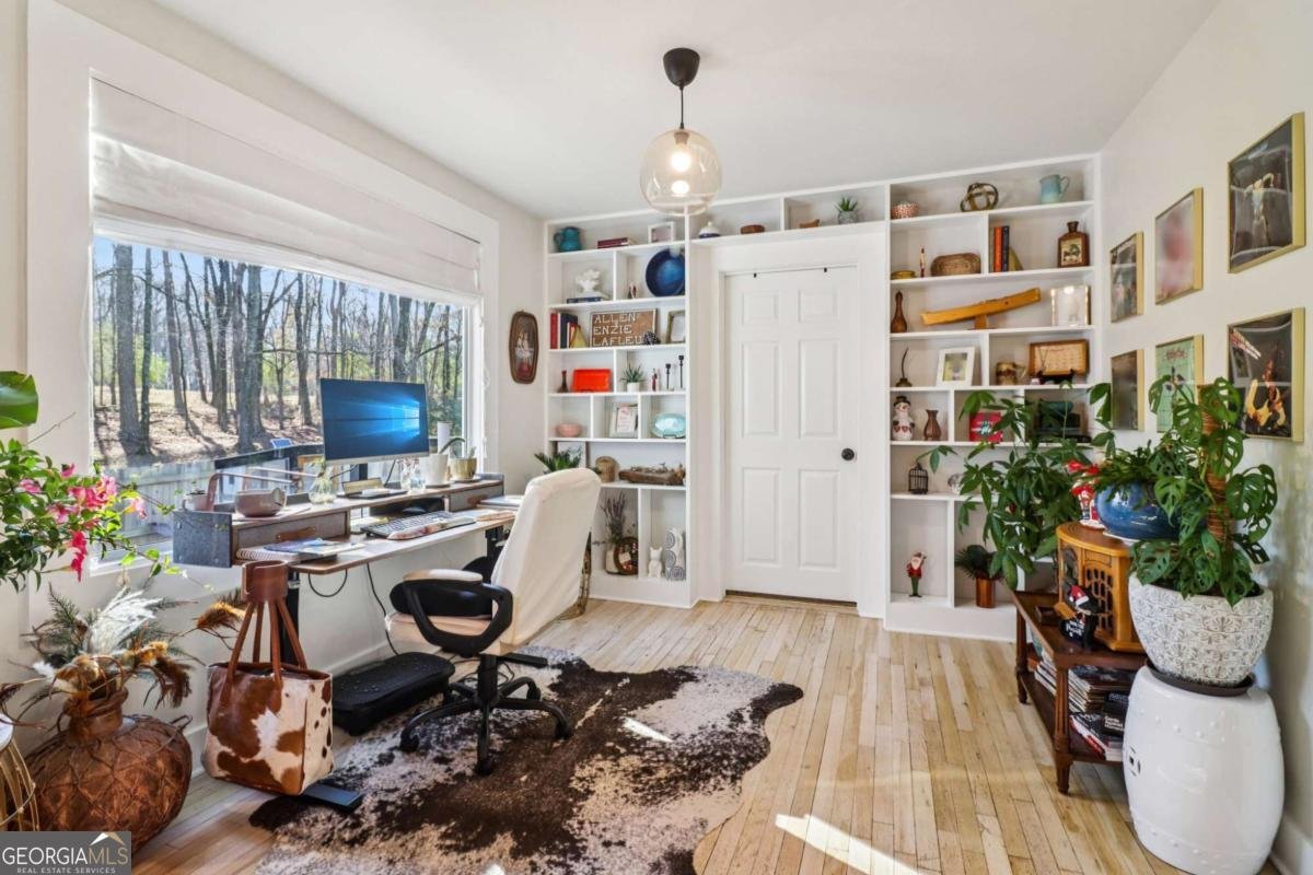 6150 Oak Grove Circle Cumming - 34