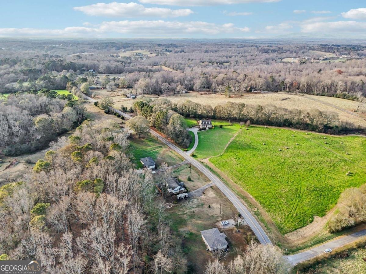 6150 Oak Grove Circle Cumming - 70