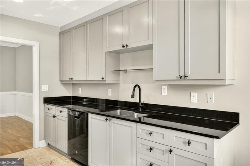 1735 Peachtree Street Atlanta - 13