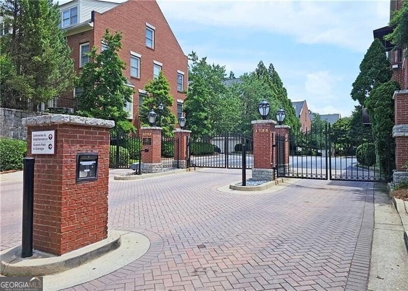 1735 Peachtree Street Atlanta - 33