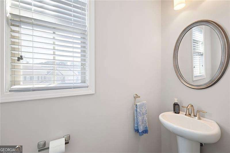 812 Caldwell Circle Marietta - 27