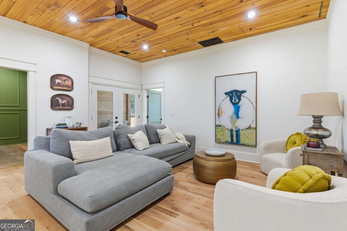 542 Sugar Hill Drive Marietta - 23