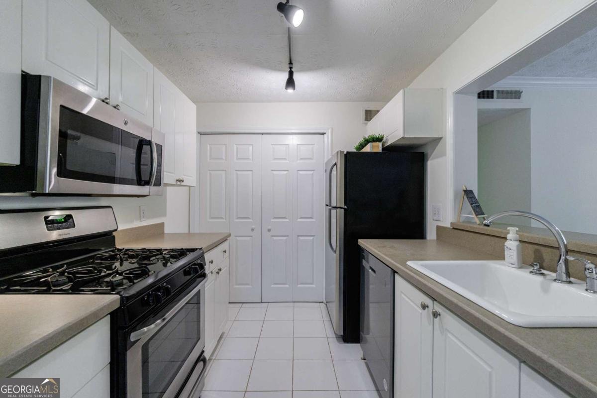 215 Summit North Drive Atlanta - 9