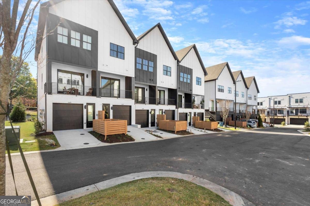 647 Soul Alley Alpharetta - 31