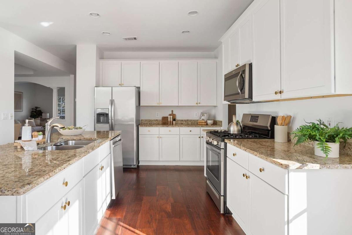 105 ASHBROOK Lane Roswell - 14