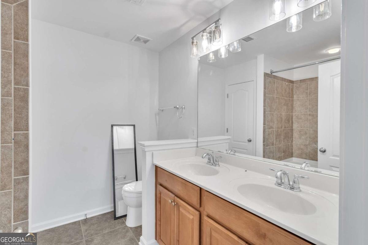 5233 Whiteoak Avenue Smyrna - 18