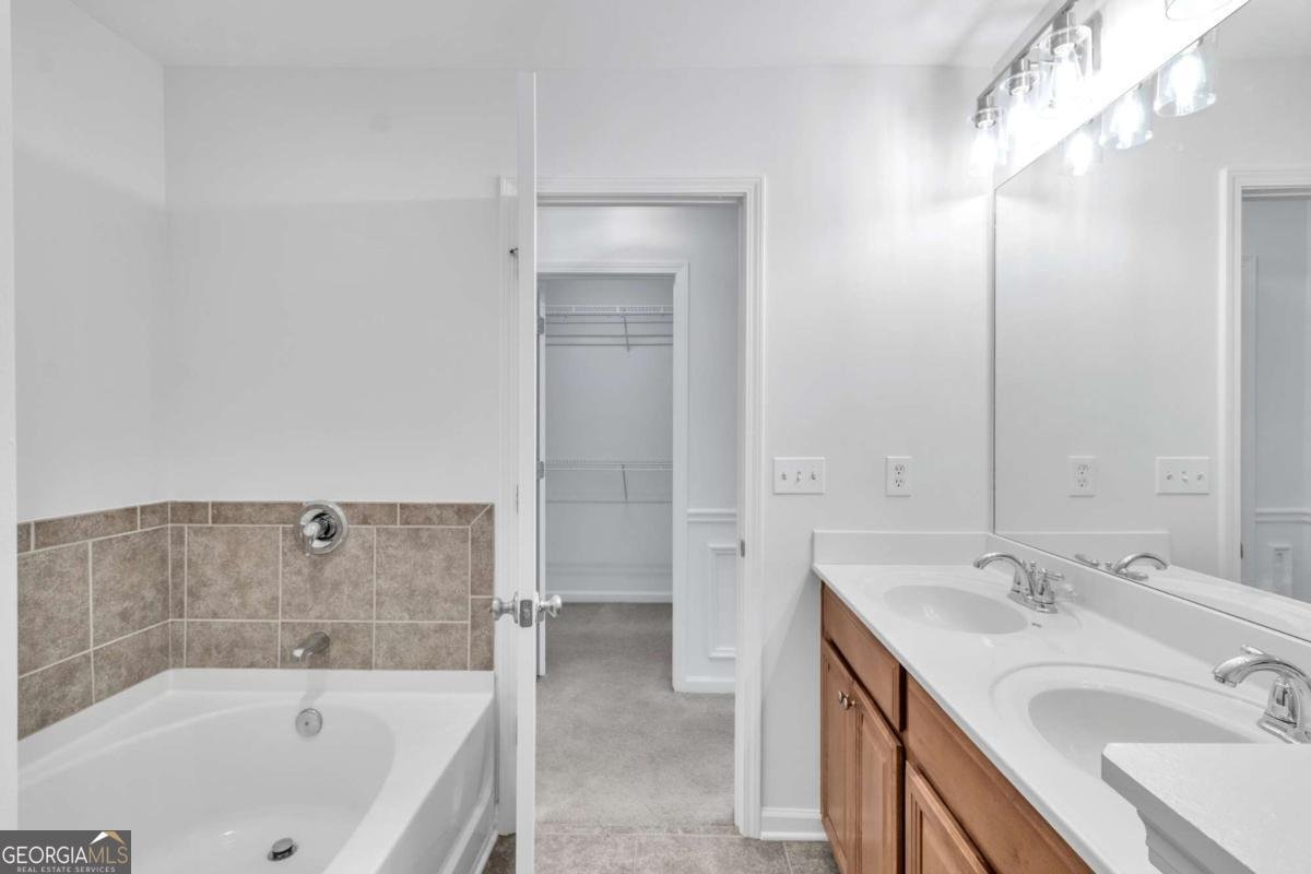 5233 Whiteoak Avenue Smyrna - 22