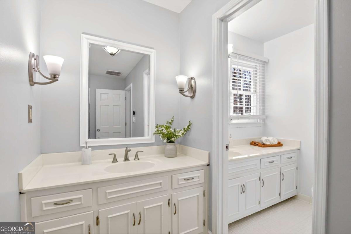 5092 Hidden Branches Circle Dunwoody - 13