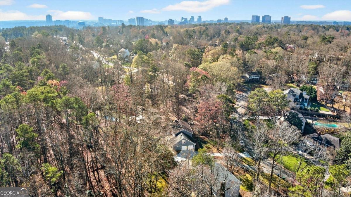 5092 Hidden Branches Circle Dunwoody - 28