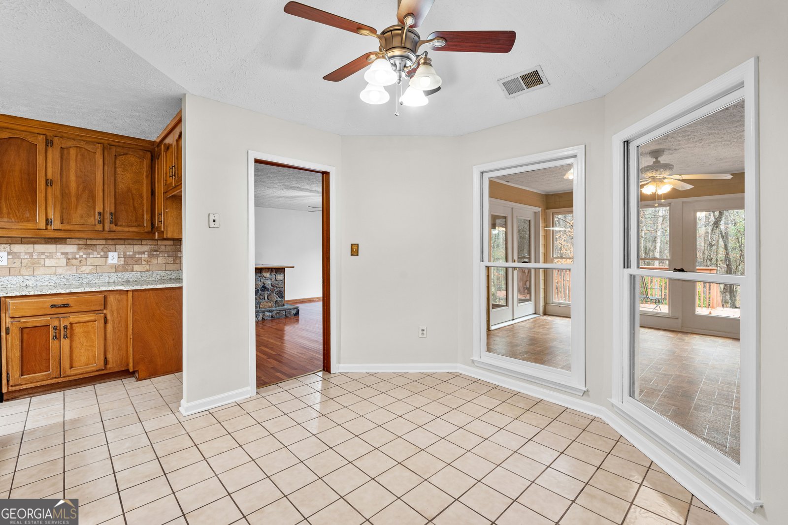 516 Old Senoia Road Fayetteville - 18