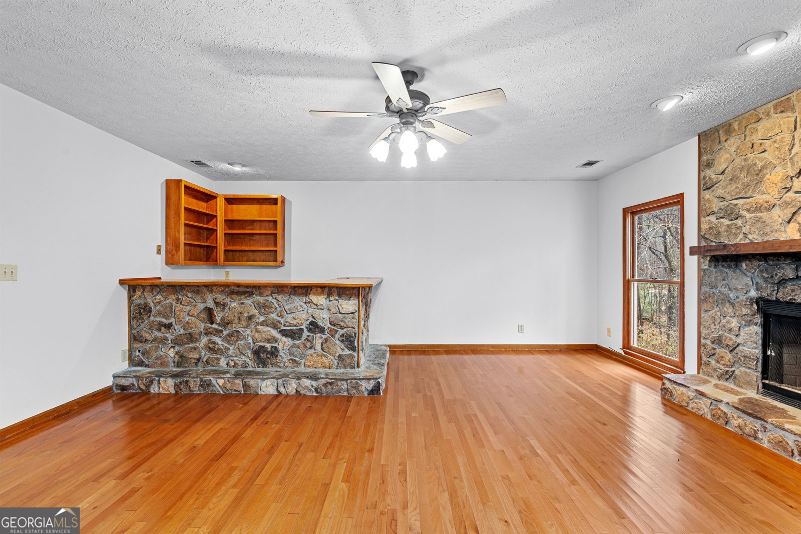 516 Old Senoia Road Fayetteville - 23