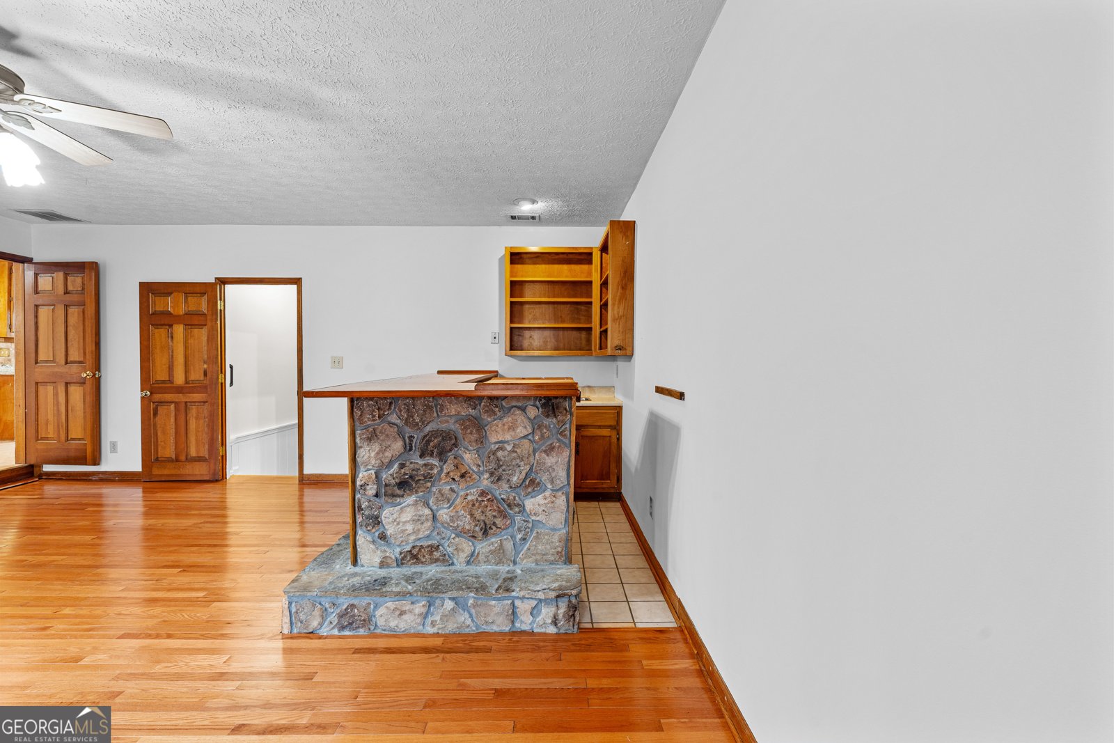 516 Old Senoia Road Fayetteville - 24