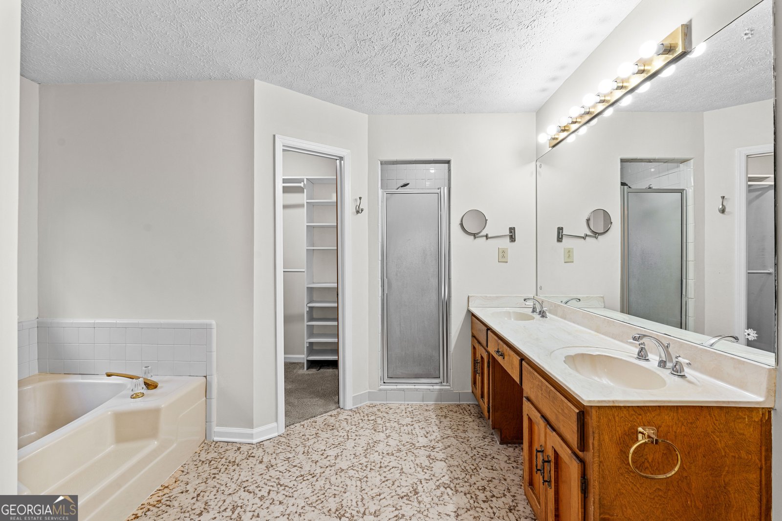 516 Old Senoia Road Fayetteville - 44