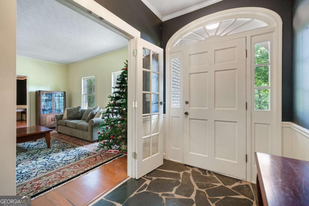 400 Simpson Road White - 2