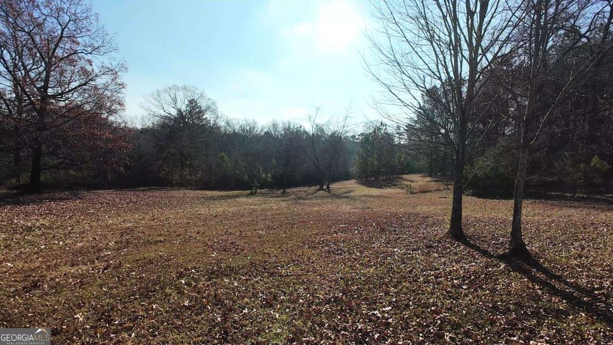 400 Simpson Road White - 39