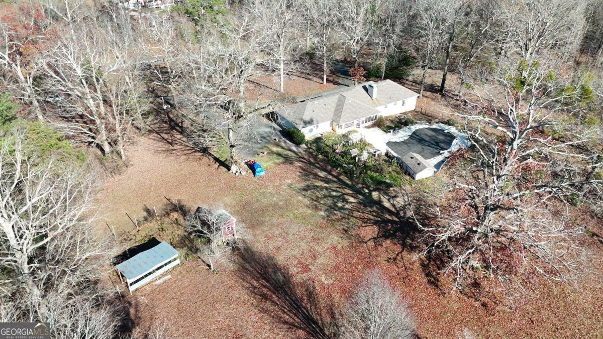 400 Simpson Road White - 43