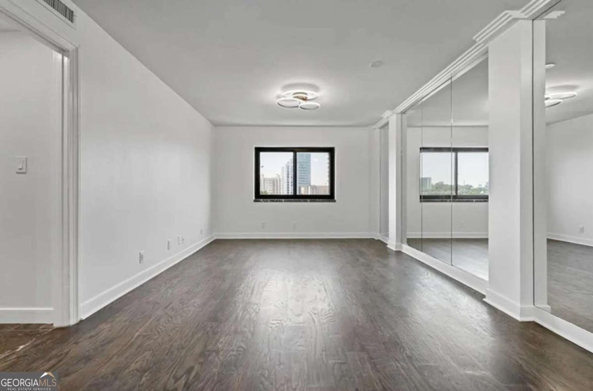 2285 Peachtree Road Atlanta - 13