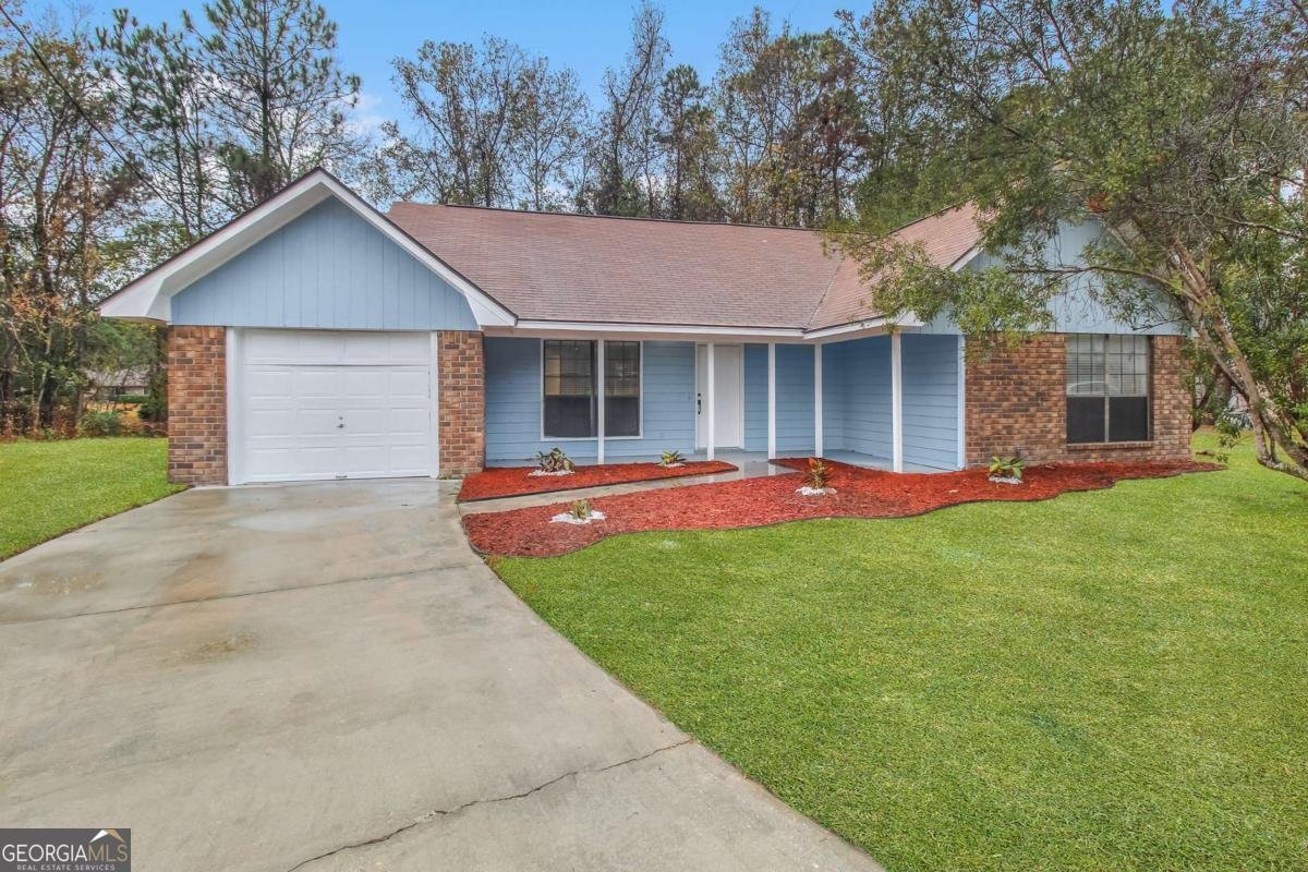 974 Hawthorne Court Hinesville - main photo