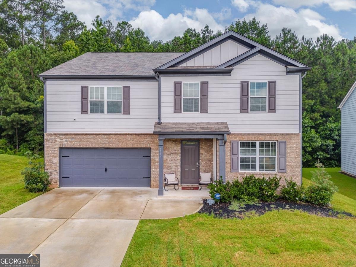 6597 Bluffview Drive Douglasville - 1
