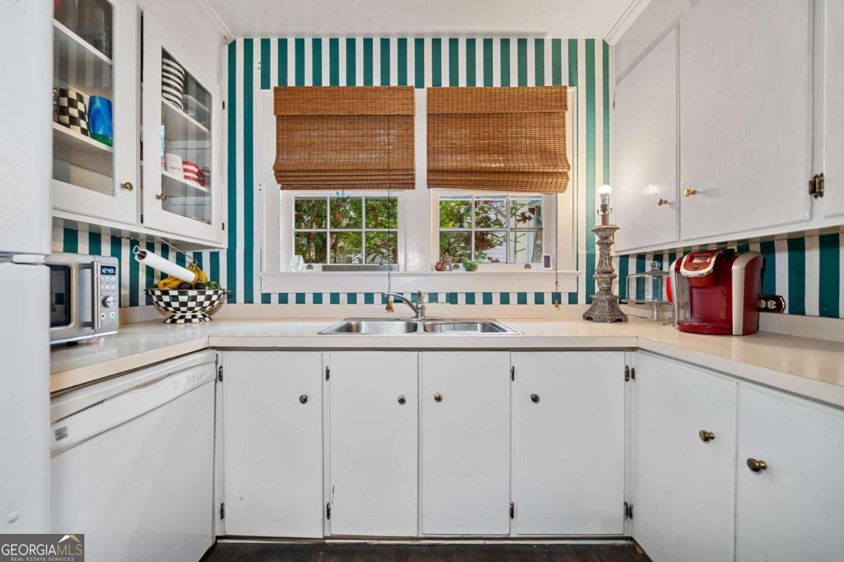 1047 LANIER Avenue Gainesville - 23