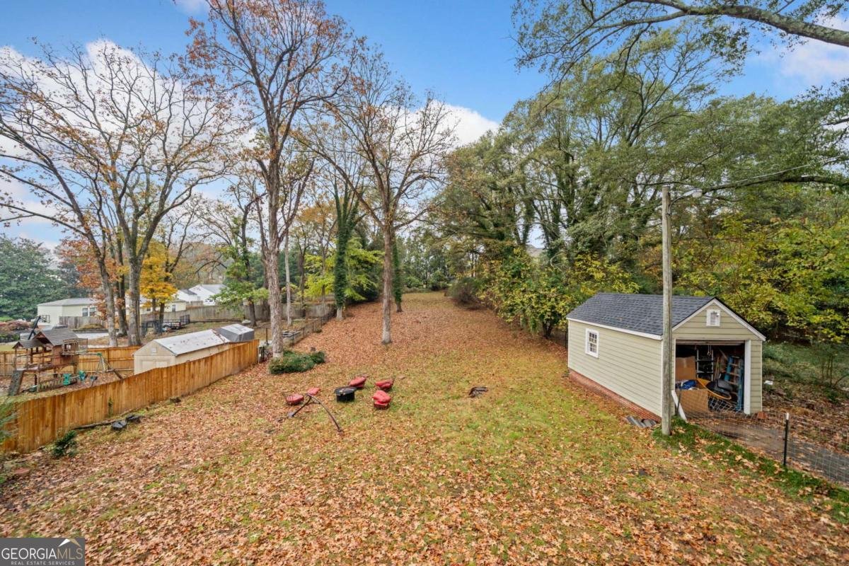 1047 LANIER Avenue Gainesville - 32