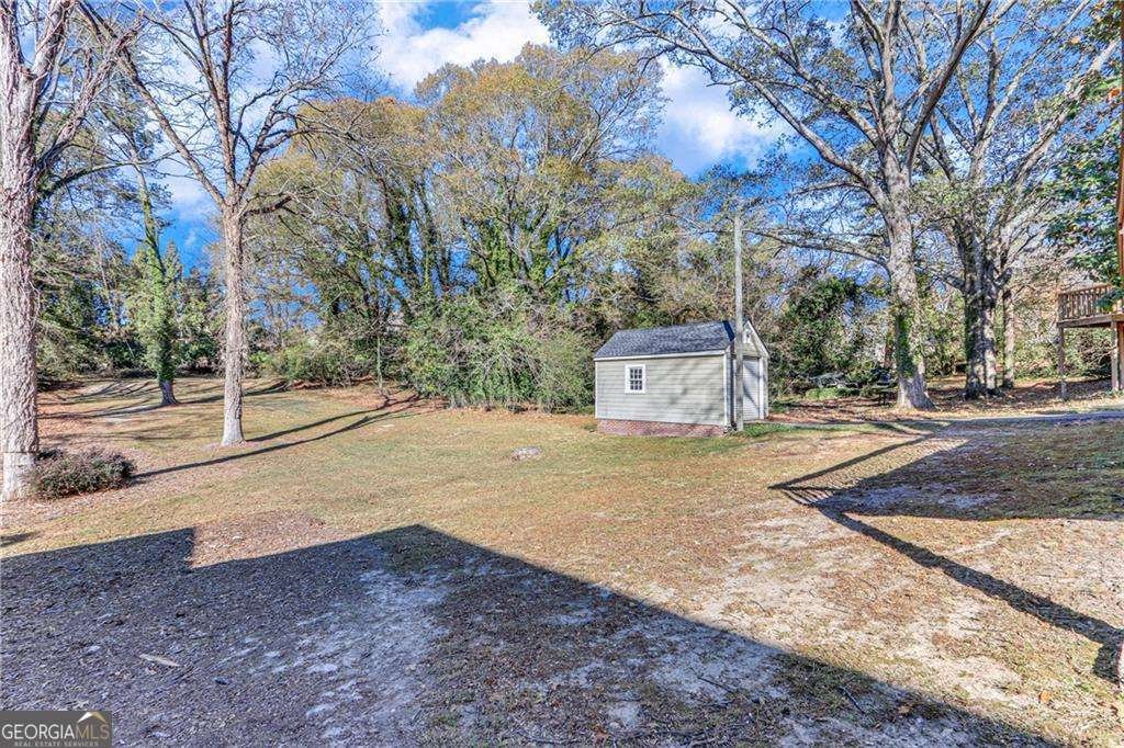 1047 LANIER Avenue Gainesville - 33