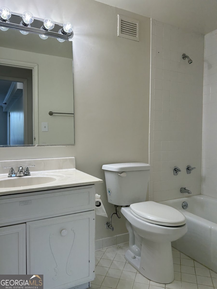 2479 Peachtree Road Atlanta - 22