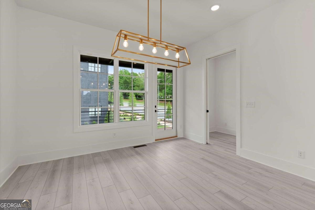 669 Soul Alley Alpharetta - 12