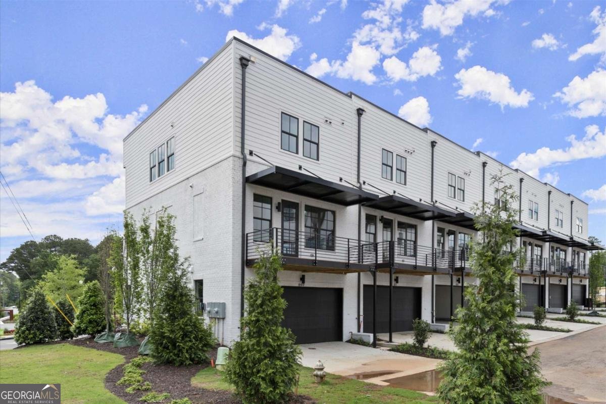 669 Soul Alley Alpharetta - 40