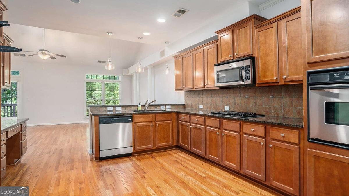 6371 Queens Court Trace Mableton - 12