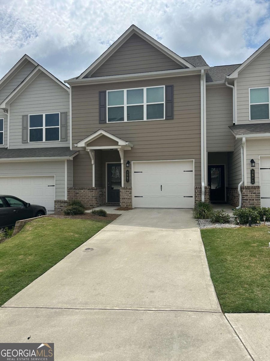 3667 Acorn Drive Oakwood - main photo