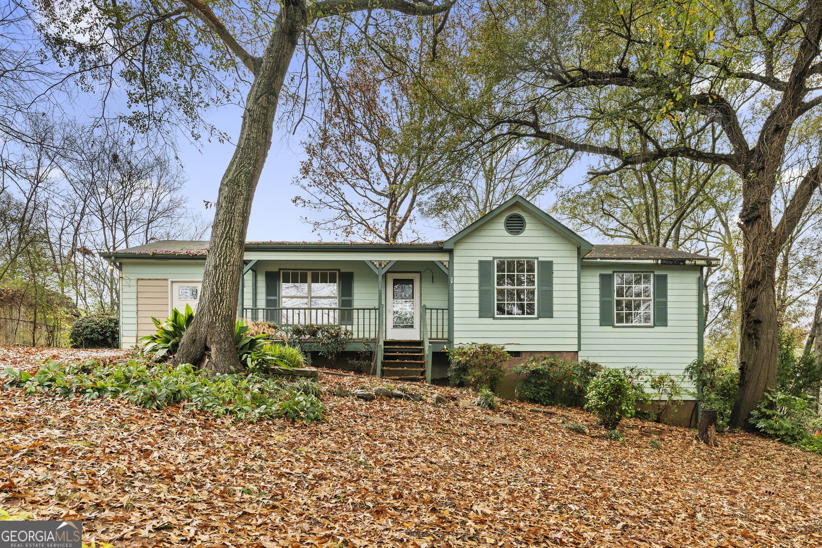 6 Highpoint Court Cartersville - 1