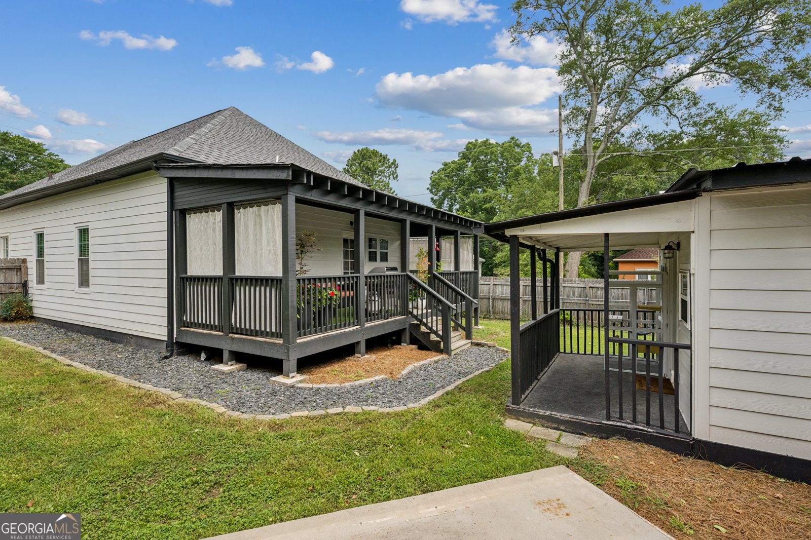 3262 Dogwood Street College Park - 32