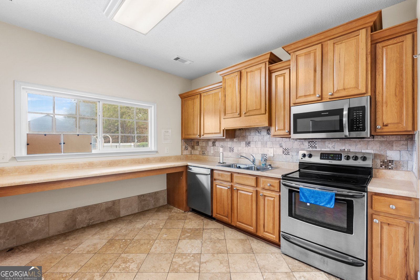 234 Cottage Circle Byron - 40