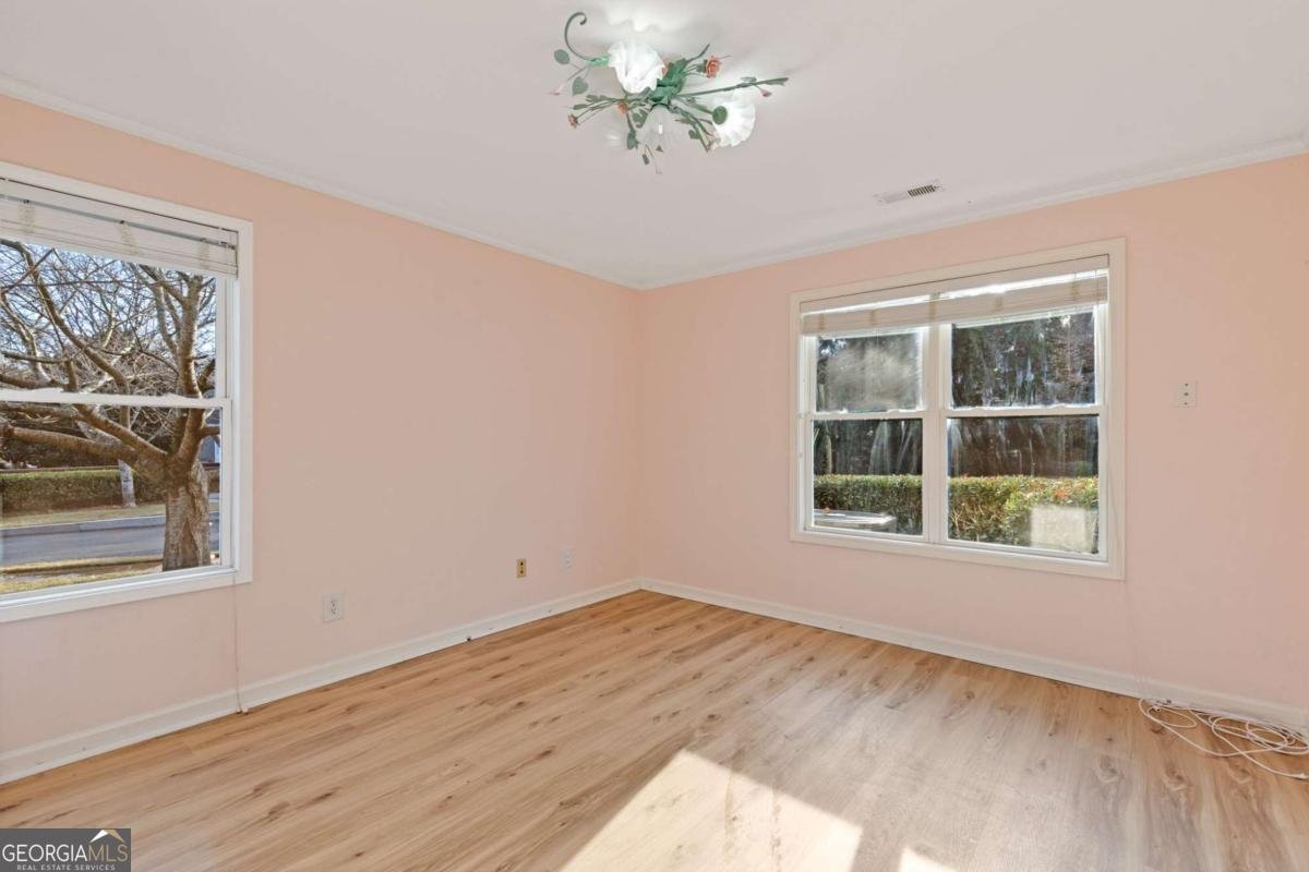 920 Freedom Lane Roswell - 30