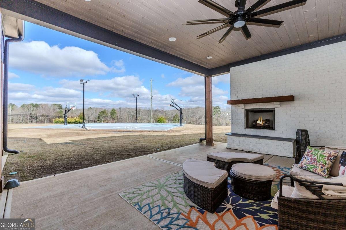 3277 Bailey Road Dacula - 56