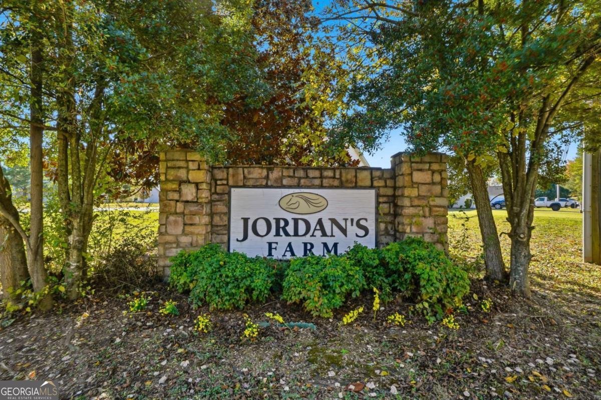 15 Greenhouse Drive Cartersville - 44