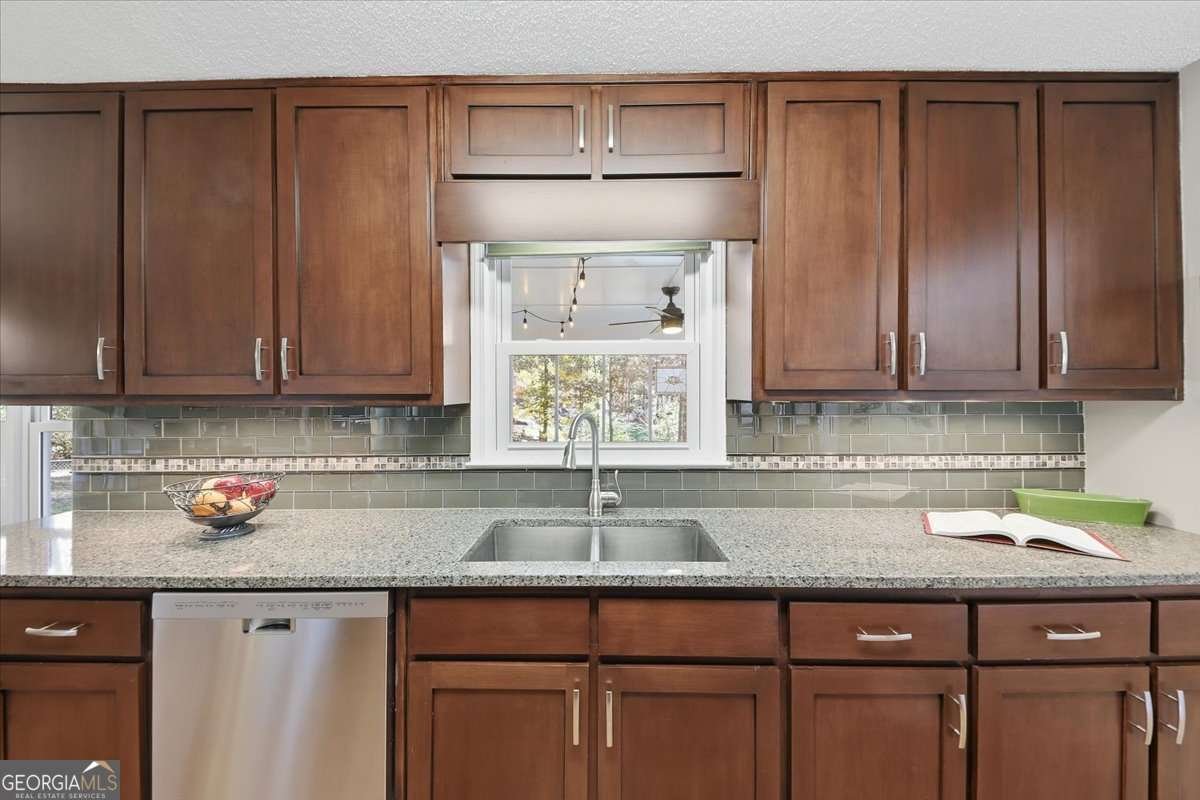 2334 Pine Point Drive Lawrenceville - 21