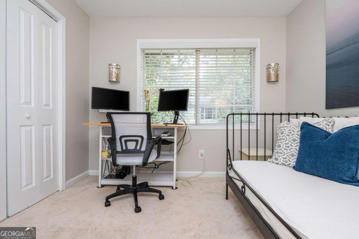 6940 Roswell Road Atlanta - 24