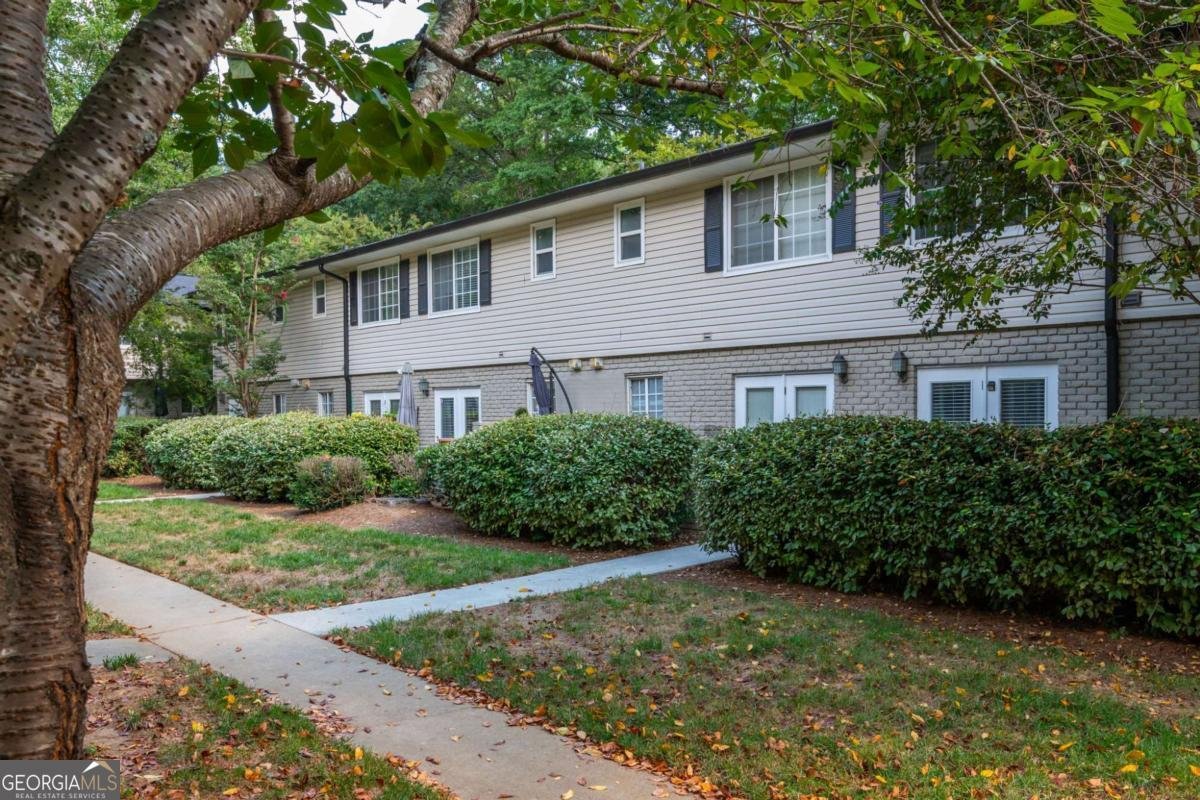 6940 Roswell Road Atlanta - 30