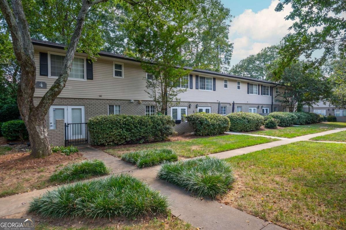 6940 Roswell Road Atlanta - 33