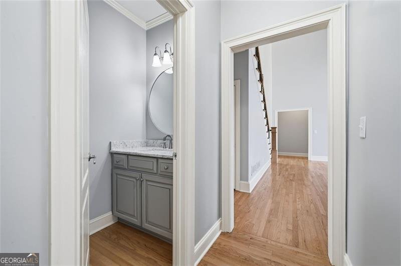 519 RIVER ESTATES Parkway Canton - 30